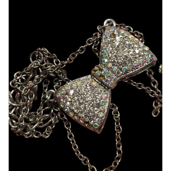 Coquette Glam Aurora Borealis Rhinestone Bow Necklace - Picture 5 of 10